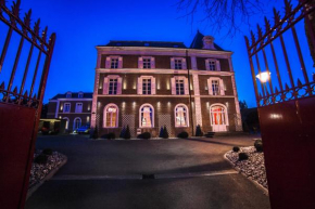  The Originals Boutique, La Maison Rouge, Lens Ouest (Qualys-Hotel)  Не-Ле-Мин